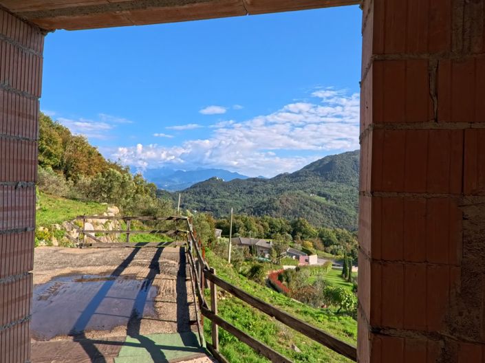 Image No.19-3 Bed House for sale