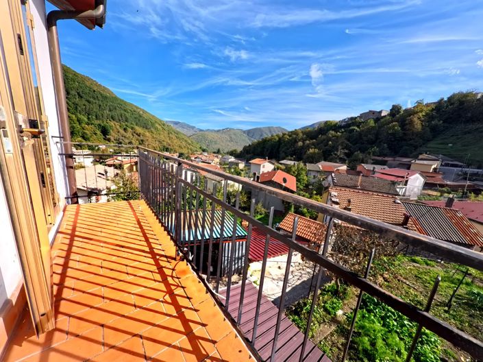 Image No.23-5 Bed House for sale