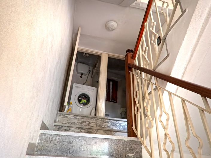 Image No.26-5 Bed House for sale