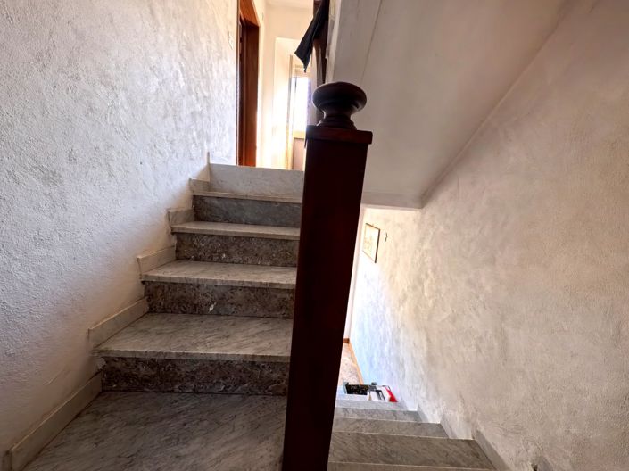 Image No.29-5 Bed House for sale