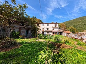 vendita-propriet-semi-indipendente-lucca-rif-