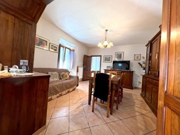 vendita-propriet-semi-indipendente-lucca-rif-