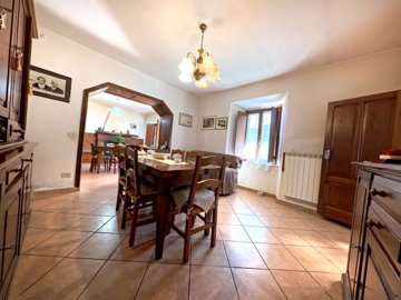 vendita-propriet-semi-indipendente-lucca-rif-