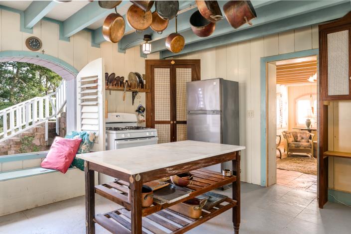 Image No.27-6 Bed Country Property for sale