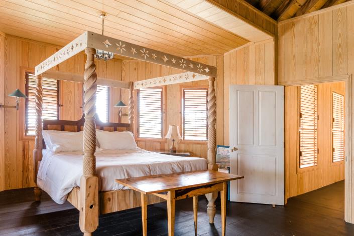 Image No.10-6 Bed Country Property for sale