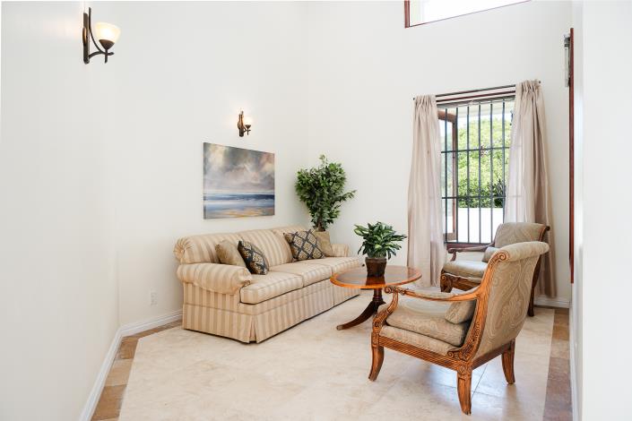 Image No.8-5 Bed Villa / Detached for sale