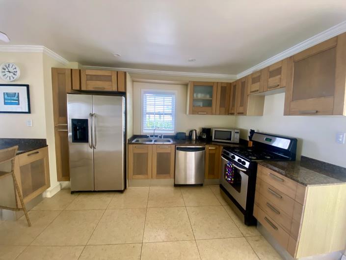 Image No.8-2 Bed Townhouse for sale