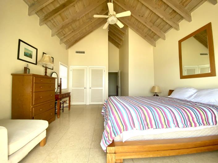 Image No.12-2 Bed Townhouse for sale