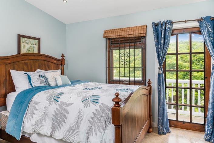 Image No.17-4 Bed Villa / Detached for sale