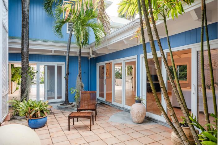 Image No.9-4 Bed Villa / Detached for sale