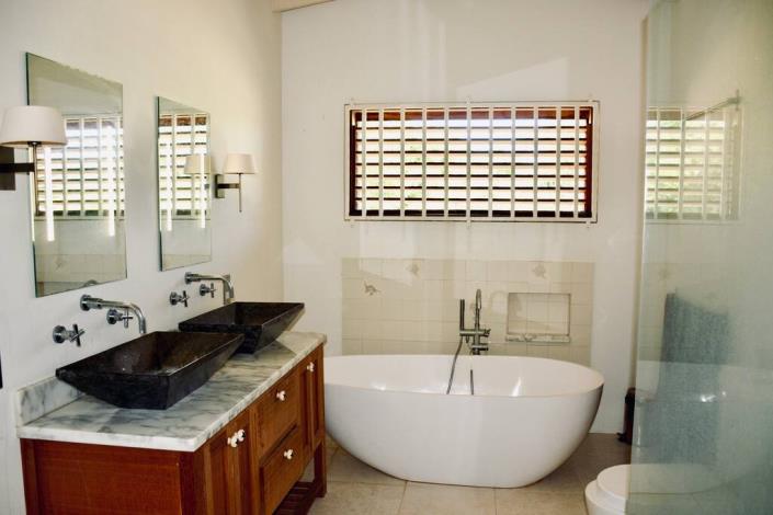 Image No.14-4 Bed Villa / Detached for sale