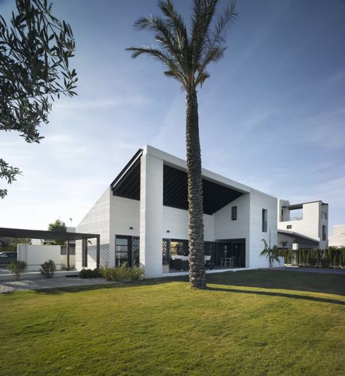 Image No.1-2 Bed Villa for sale
