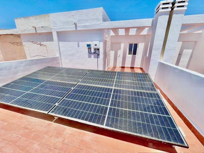 Image No.13-4 Bed Townhouse for sale