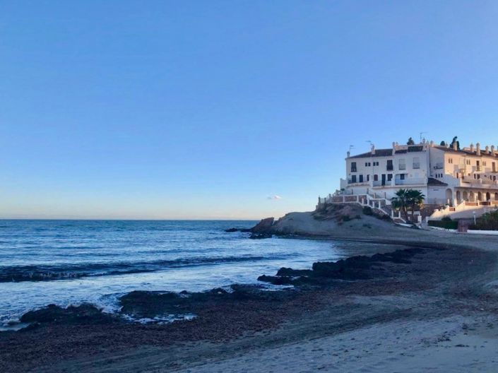 Image No.18-4 Bed Townhouse for sale