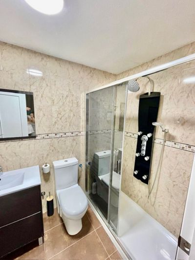 Image No.20-4 Bed Townhouse for sale