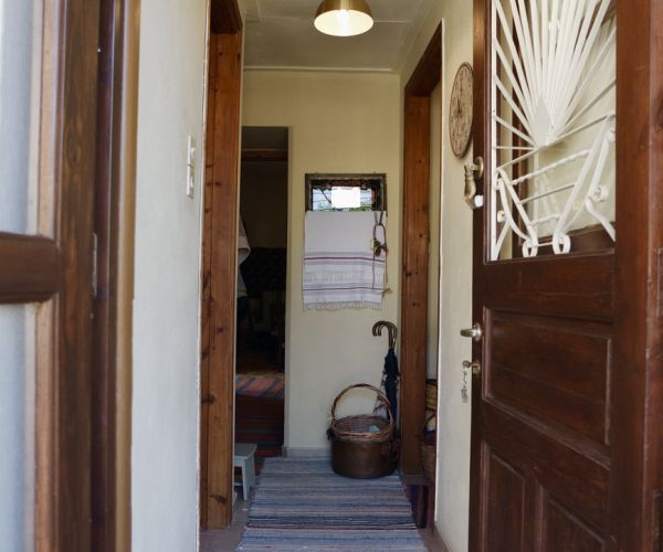 Image No.9-1 Bed House for sale