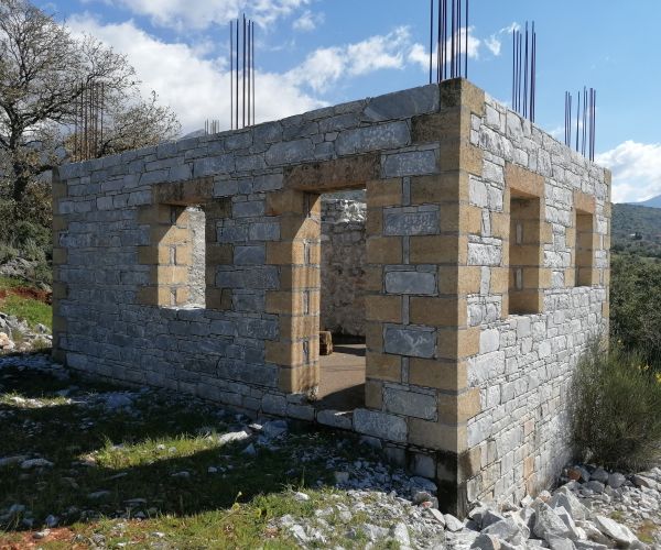 Image No.8-2 Bed House for sale