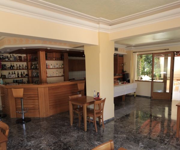 Image No.10-21 Bed House for sale