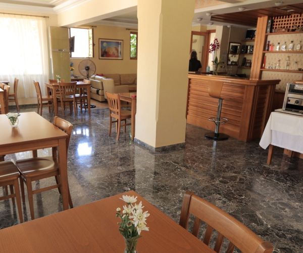 Image No.13-21 Bed House for sale