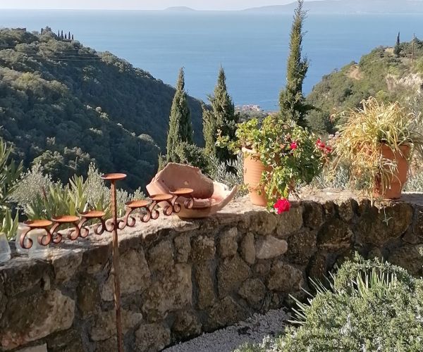 Image No.25-4 Bed House for sale