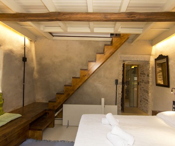 Image No.12-2 Bed House for sale