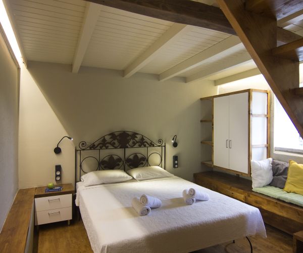 Image No.13-2 Bed House for sale