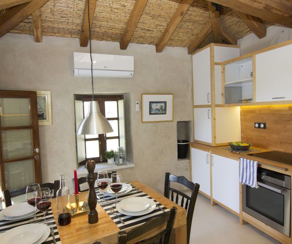 Image No.5-2 Bed House for sale