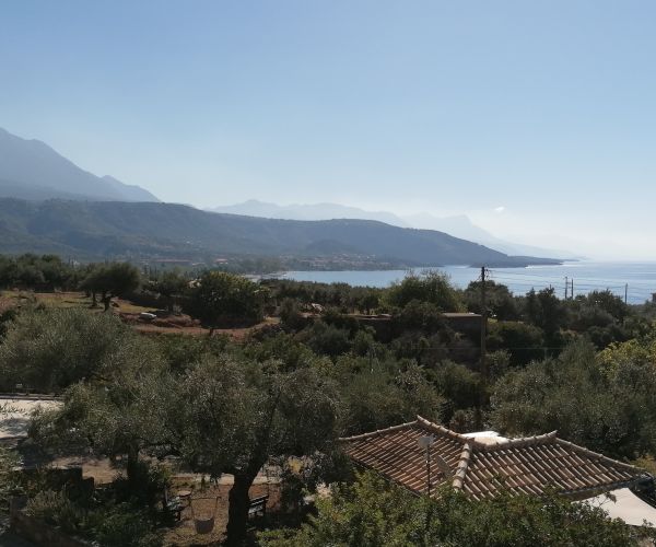 Image No.18-6 Bed House for sale