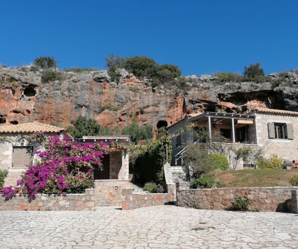 Image No.25-6 Bed House for sale