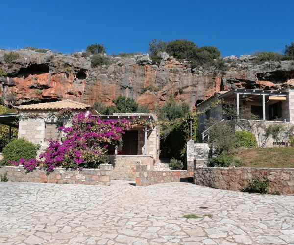 Image No.4-6 Bed House for sale