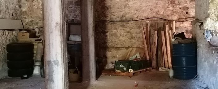 Image No.3-8 Bed House for sale