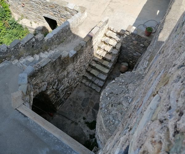 Image No.12-2 Bed House for sale