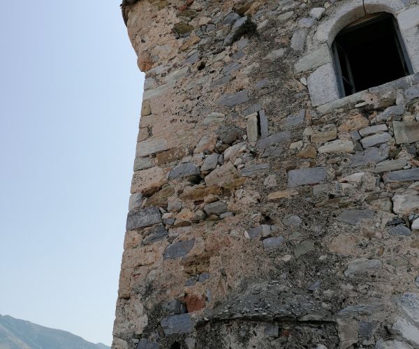 Image No.18-2 Bed House for sale