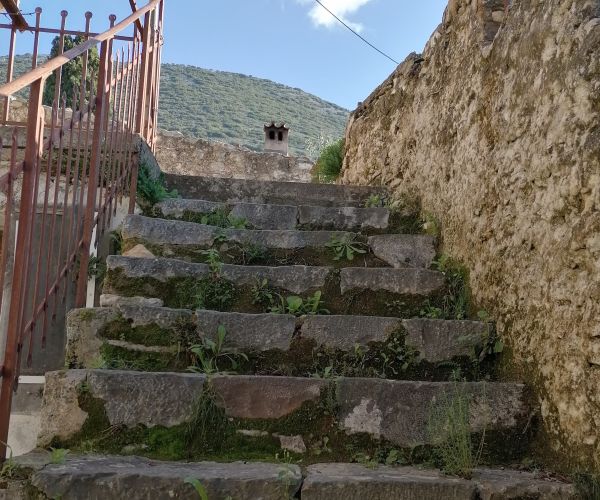 Image No.22-3 Bed House for sale