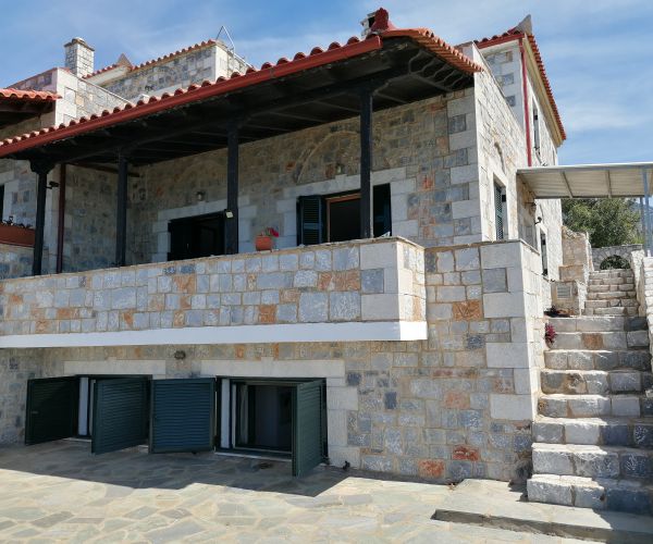 Image No.10-2 Bed House for sale