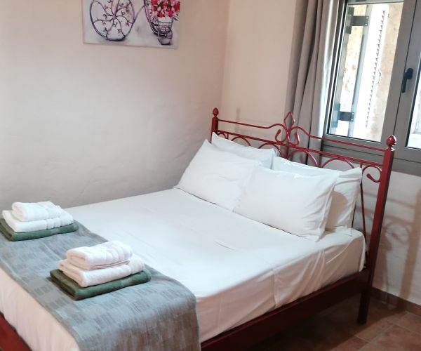 Image No.41-4 Bed House for sale