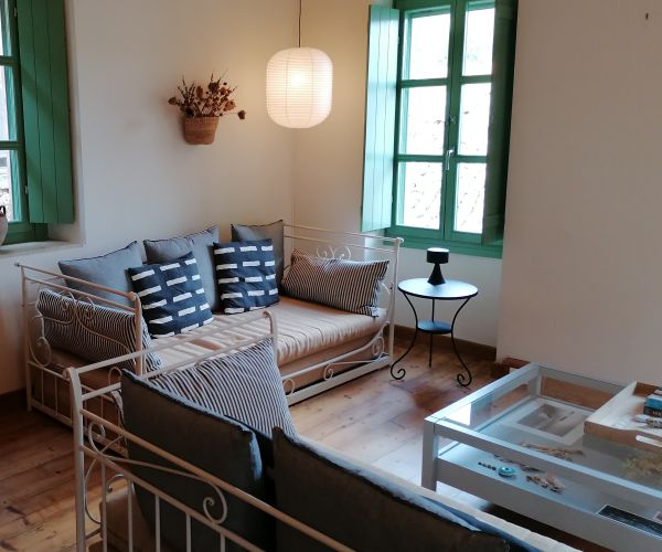 Image No.11-3 Bed House for sale