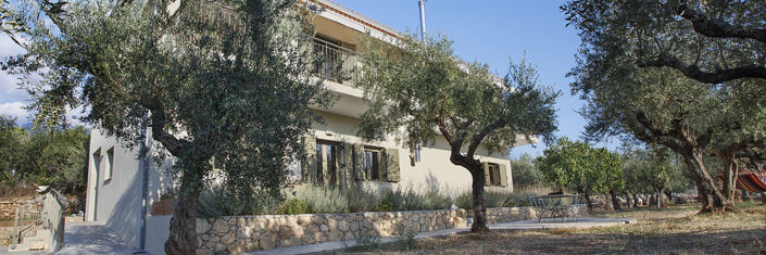 Image No.1-4 Bed House for sale