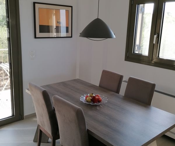 Image No.15-4 Bed House for sale