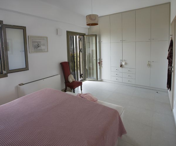 Image No.19-4 Bed House for sale