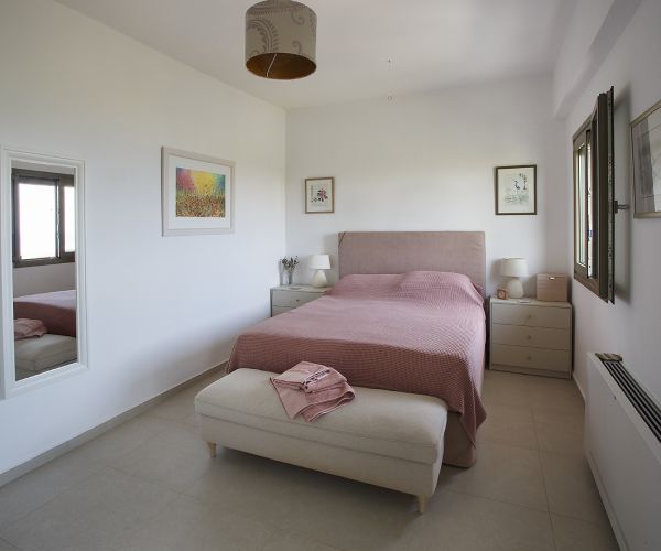 Image No.20-4 Bed House for sale