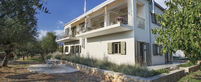 Image No.3-4 Bed House for sale