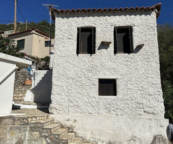 Image No.12-1 Bed House for sale