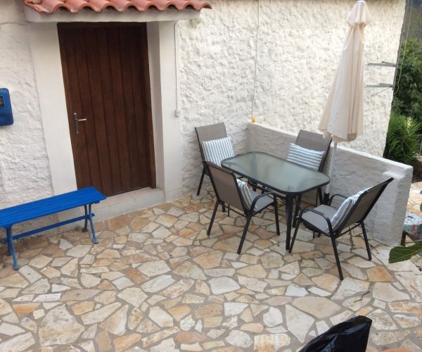 Image No.6-1 Bed House for sale