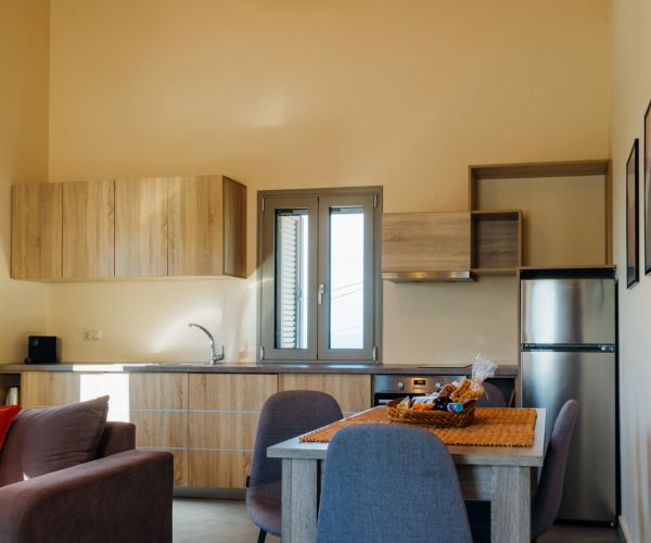 Image No.20-6 Bed House for sale