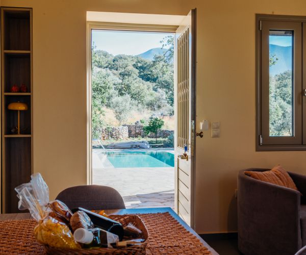 Image No.23-6 Bed House for sale