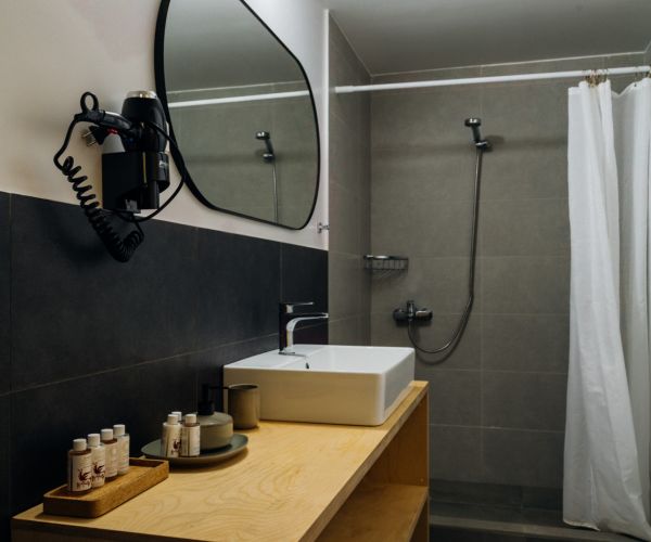 Image No.25-6 Bed House for sale