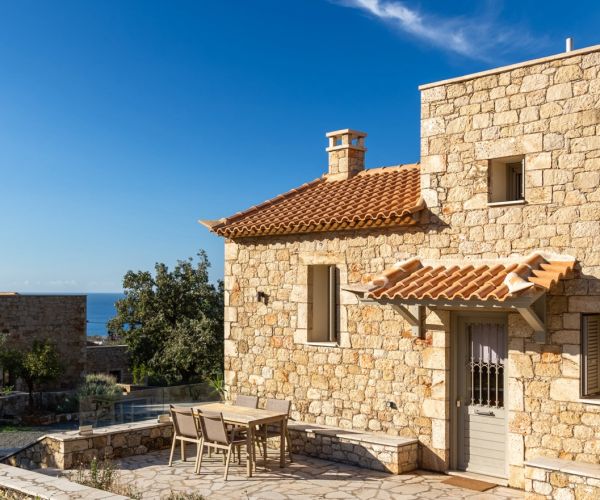 Image No.44-6 Bed House for sale