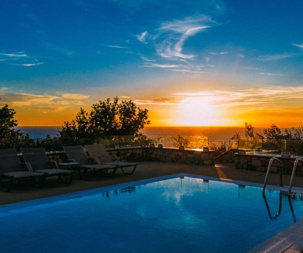 Image No.5-6 Bed House for sale