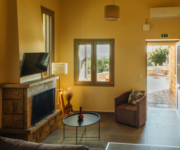 Image No.6-6 Bed House for sale